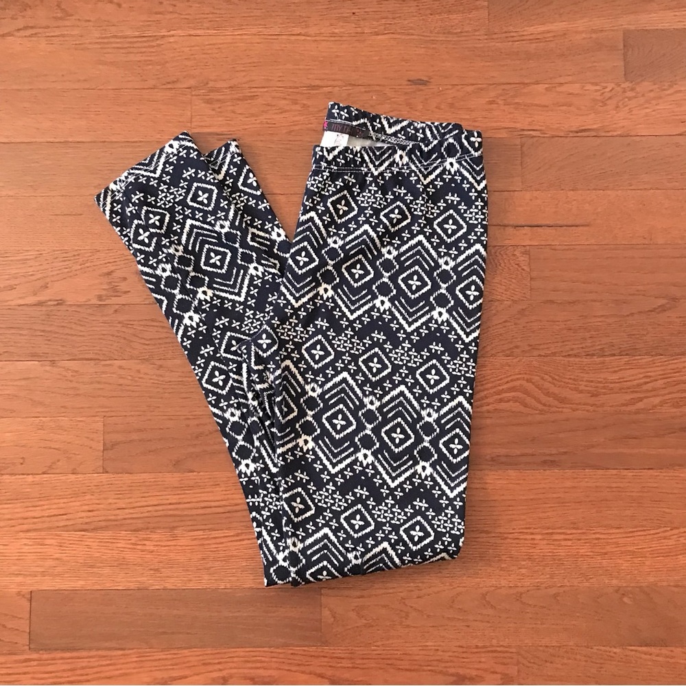 Navy & White Geometric Print Leggings Women’s Small or Junior’s Medium